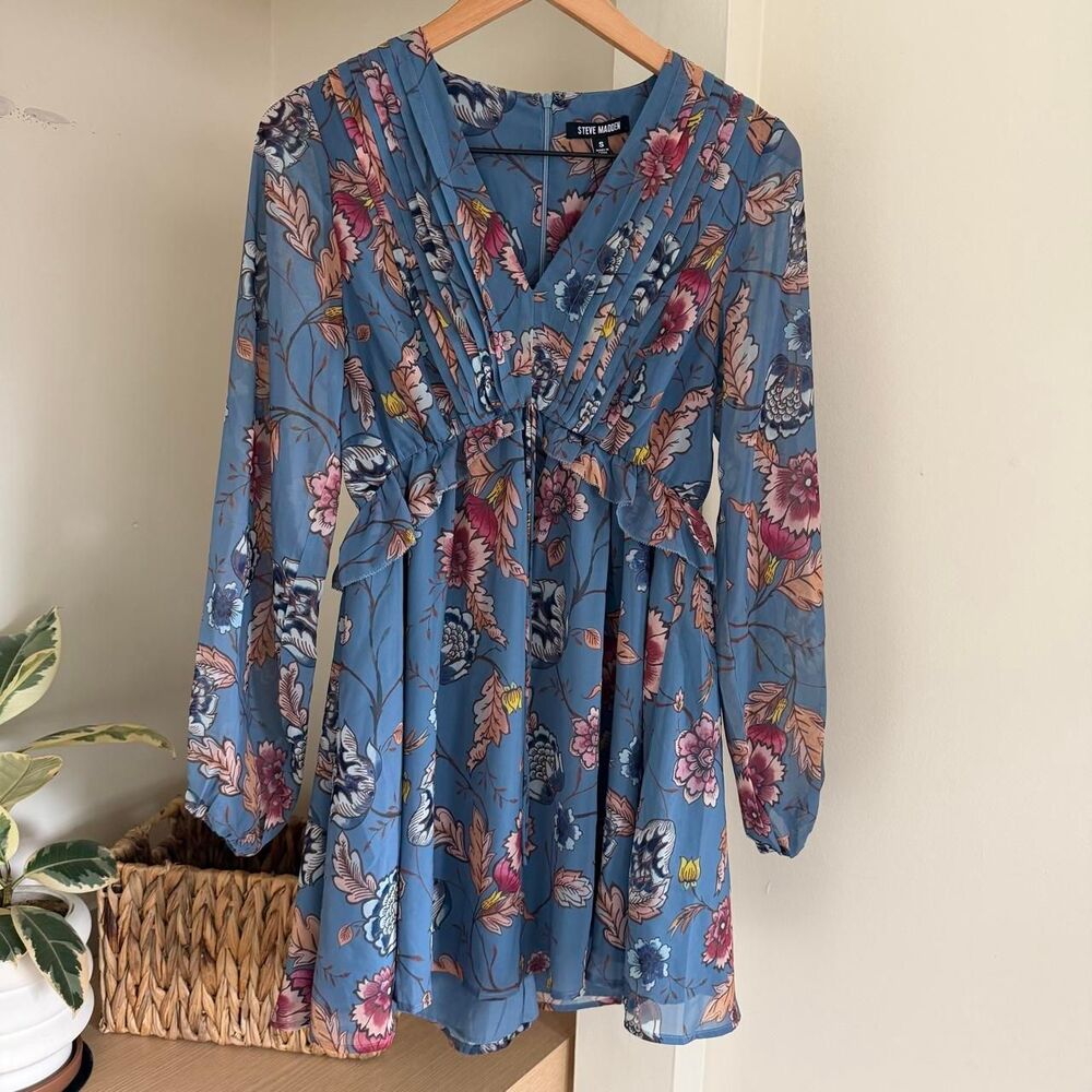 Steve Madden Rami Floral Pintuck Mini Dress in Cadet Blue Small NWT